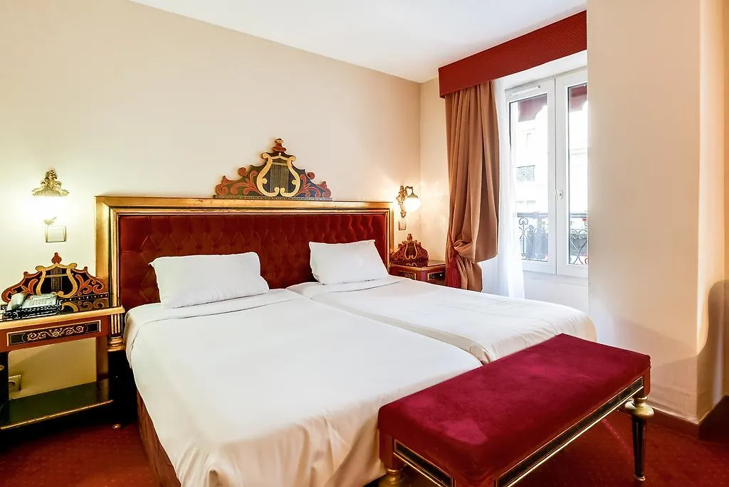 Hotel Opera Drouot Paryż